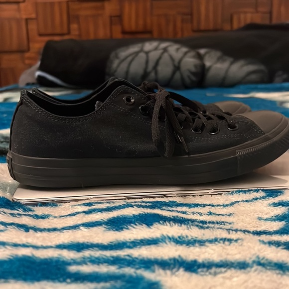 Converse - Picture 5 of 9